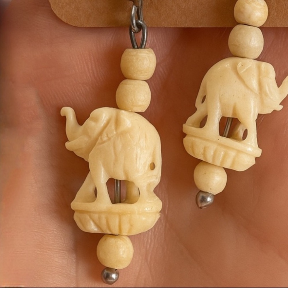 Vtg Elephant Dangle Boho Artisan Beads Shepard Hook Earrings